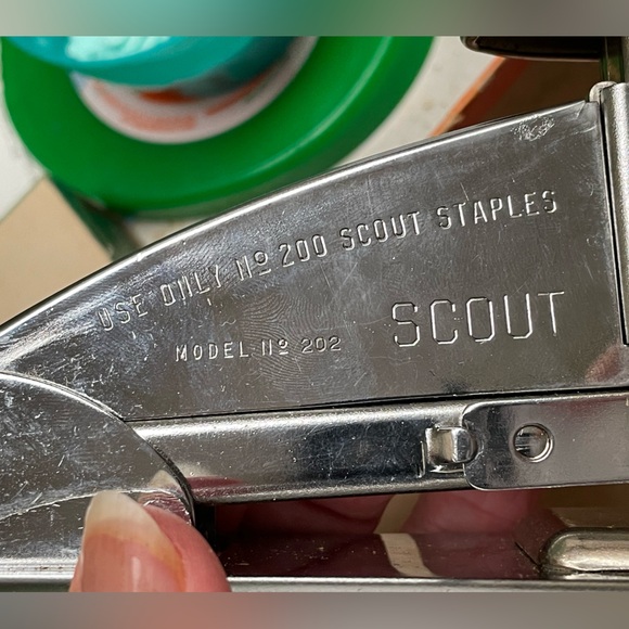 Vintage stapler in pristine condition!! Circa 1959 - Picture 11 of 15